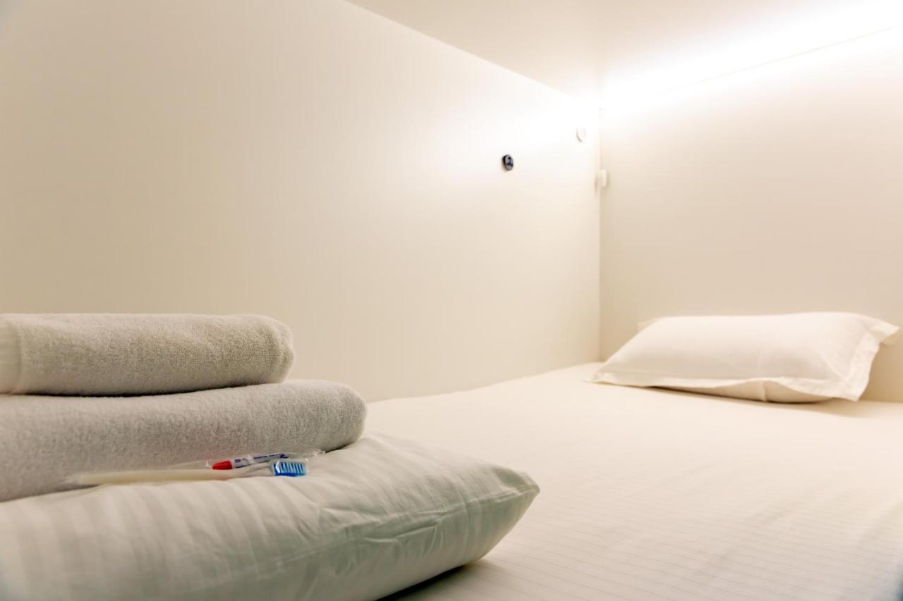 Хостел 689Capsulehotel&Coffee Alma-Ata Buitenkant foto