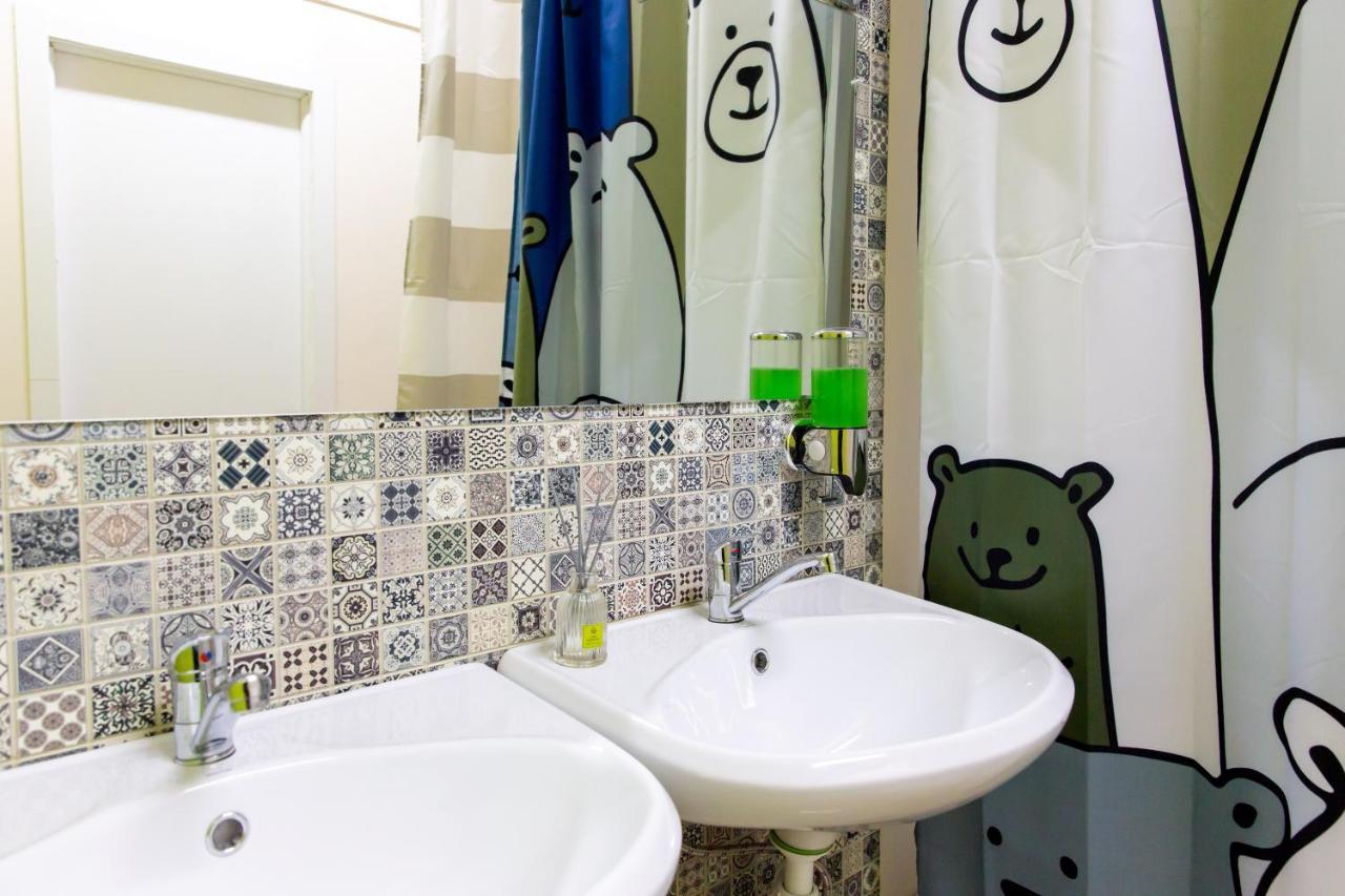Хостел 689Capsulehotel&Coffee Alma-Ata Buitenkant foto